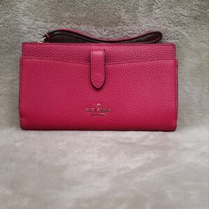 Kate Spade wristlet pink